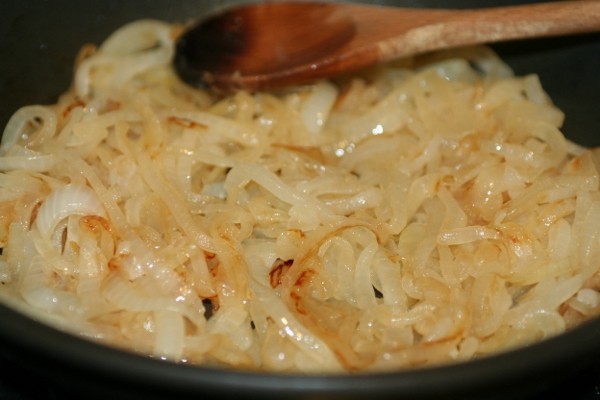 Miss Margie’s Magic Onions (or: How to Caramelized Onions)
