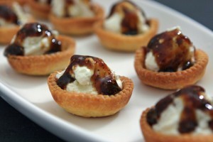 Goat Cheese Tartlets with Fig-Balsamic Drizzle: A Fast and Easy Appetizer