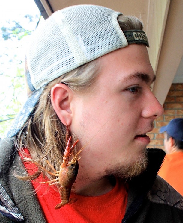 Red Neck Earring