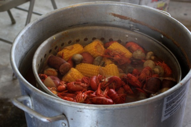 Crawfish boil in the pot